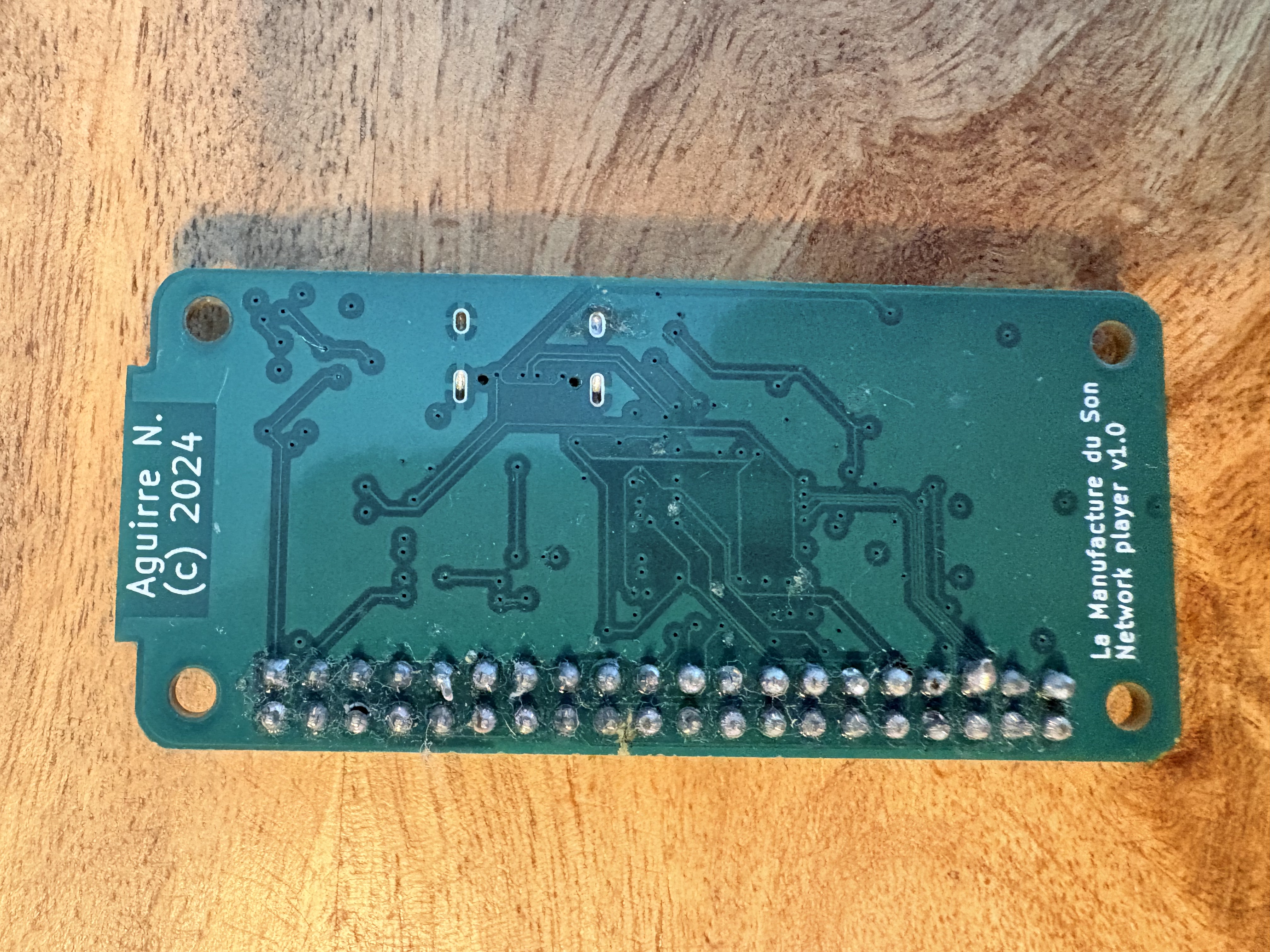 Network player v1, bottom side